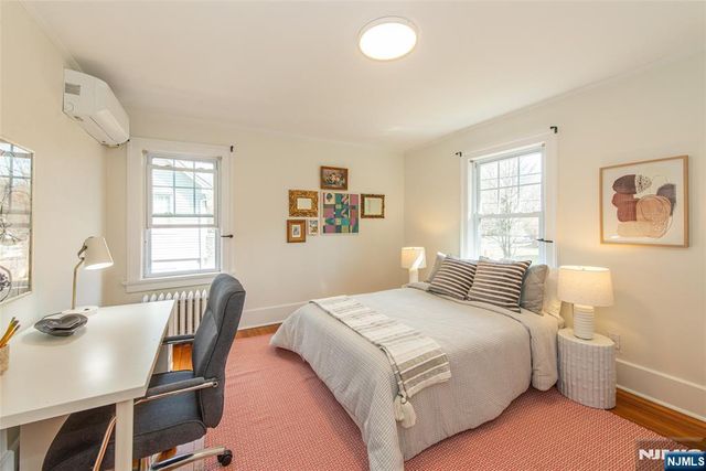 14 Northview Avenue, Montclair, NJ 07043
