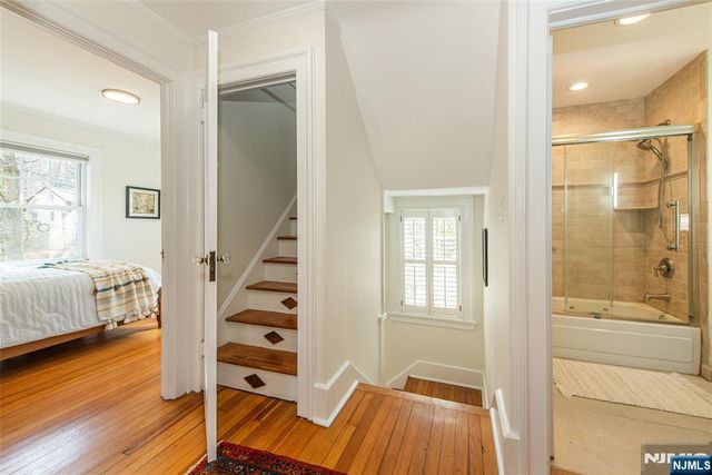 14 Northview Avenue, Montclair, NJ 07043