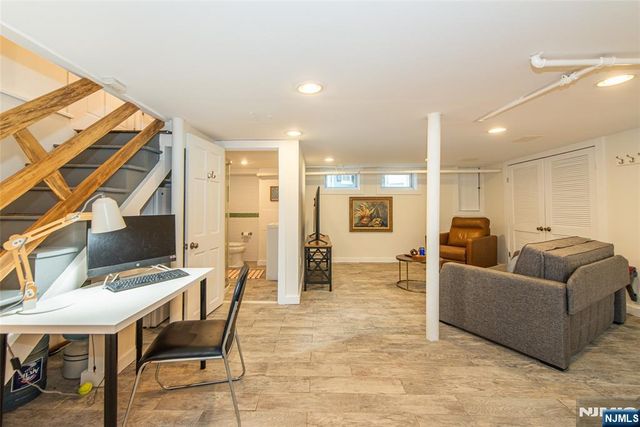 14 Northview Avenue, Montclair, NJ 07043