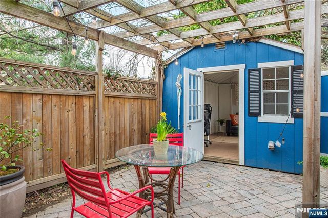 14 Northview Avenue, Montclair, NJ 07043