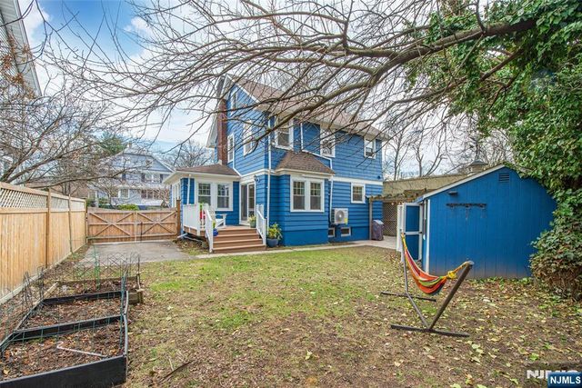 14 Northview Avenue, Montclair, NJ 07043