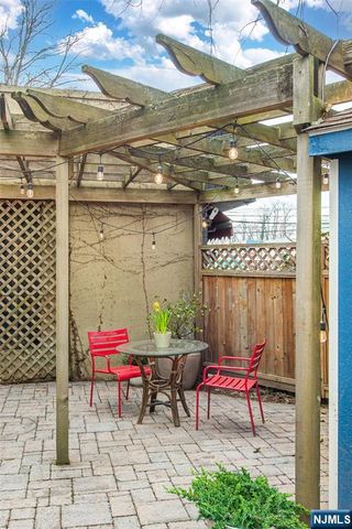 14 Northview Avenue, Montclair, NJ 07043