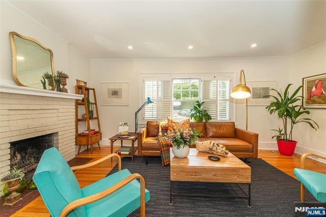 14 Northview Avenue, Montclair, NJ 07043