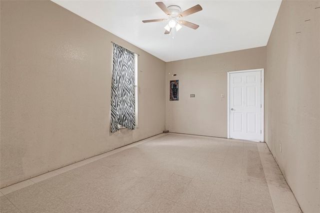 694 County Road 941, Alvin, TX 77511