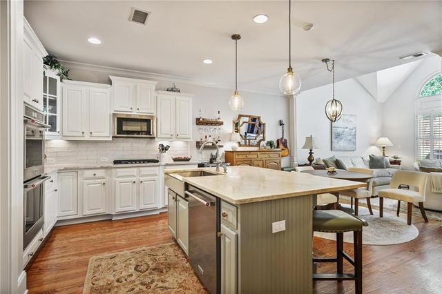 3008 Village Green Circle, Roswell, GA 30075