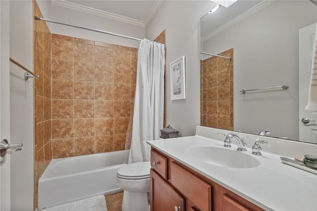 3008 Village Green Circle, Roswell, GA 30075