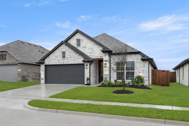 915 Madeline Lane, Cleburne, TX 76033