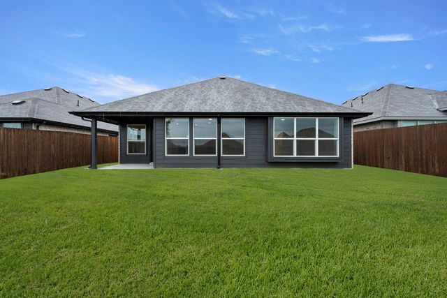 915 Madeline Lane, Cleburne, TX 76033
