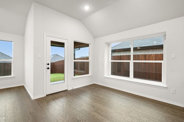 915 Madeline Lane, Cleburne, TX 76033