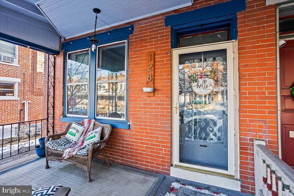 128 E ROSS ST, Lancaster, PA 17602