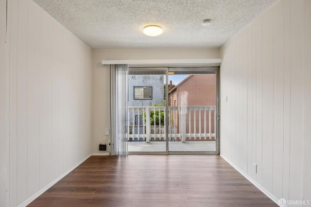 25 Farallones Street, San Francisco, CA 94112