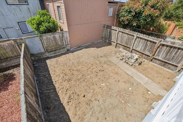 25 Farallones Street, San Francisco, CA 94112