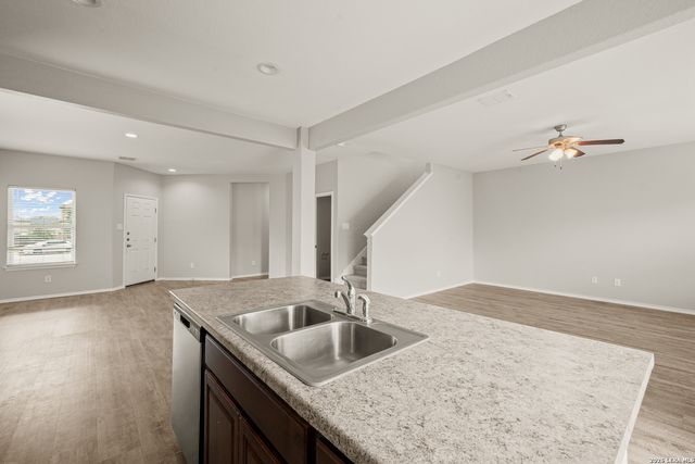 12927 Cicely, St Hedwig, TX 78152