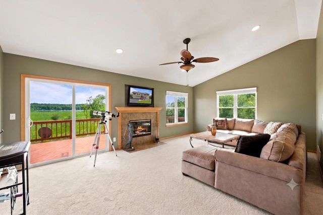 W3647 Lakeview DRIVE, Lake Geneva, WI 53147