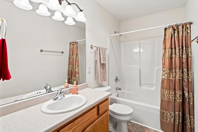 W3647 Lakeview DRIVE, Lake Geneva, WI 53147