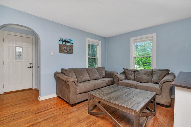 2477 Union Street, Lake Station, IN 46405
