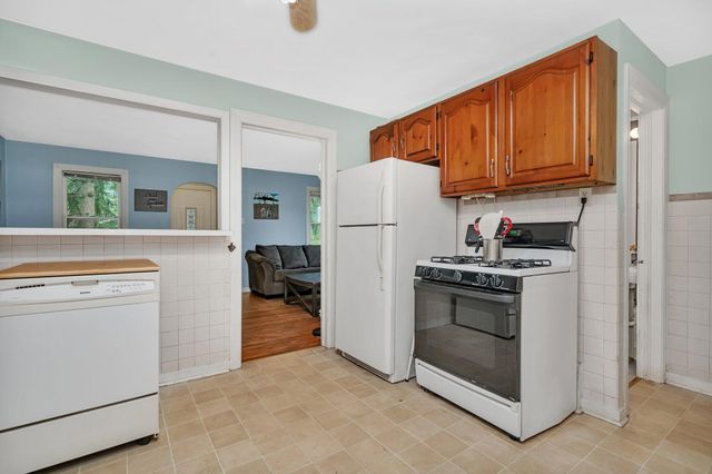 2477 Union Street, Lake Station, IN 46405