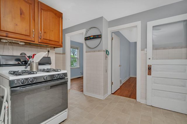 2477 Union Street, Lake Station, IN 46405