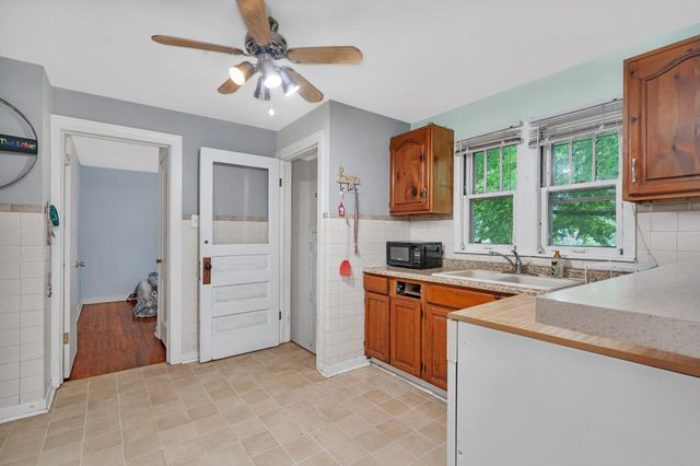 2477 Union Street, Lake Station, IN 46405