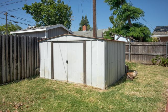 1410 Upland Dr, Yuba City, CA 95991