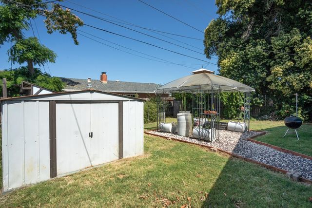 1410 Upland Dr, Yuba City, CA 95991