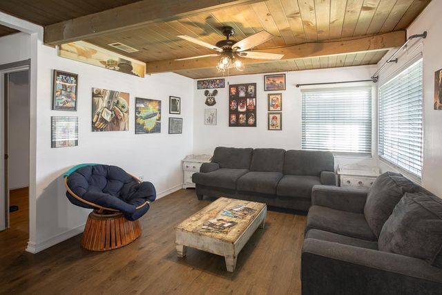 1410 Upland Dr, Yuba City, CA 95991