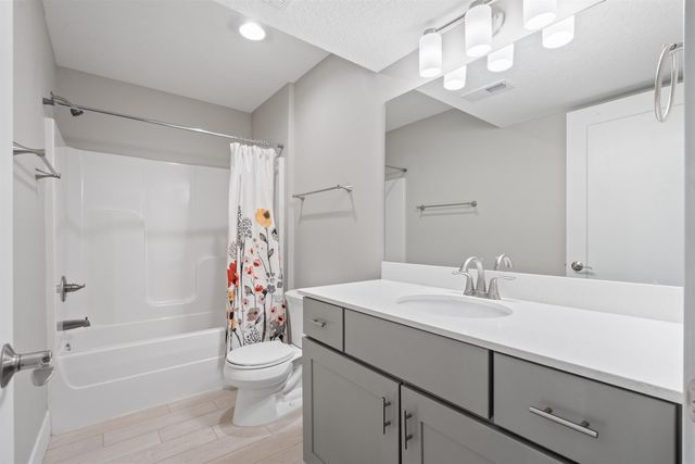 1501 Watson Way, Parkersburg, IA 50665