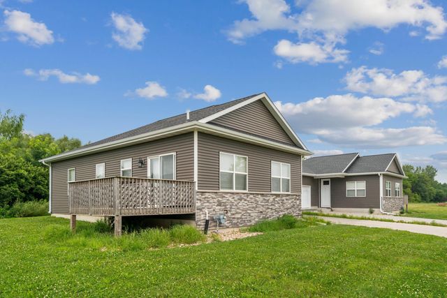 1501 Watson Way, Parkersburg, IA 50665