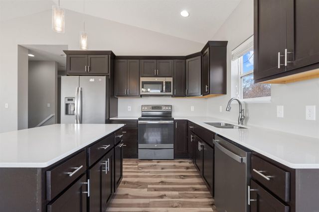 1501 Watson Way, Parkersburg, IA 50665