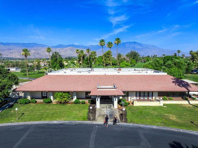 73450 Country Club Drive 33, Palm Desert, CA 92260