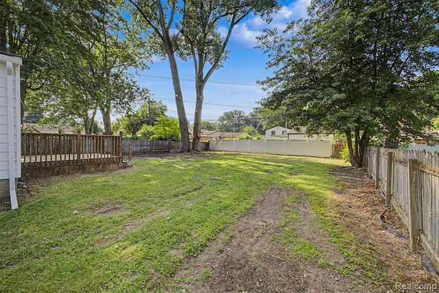 31765 Brown Street, Garden City, MI 48135