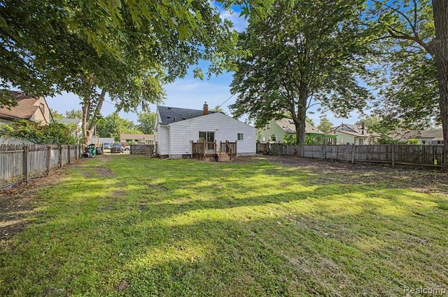 31765 Brown Street, Garden City, MI 48135