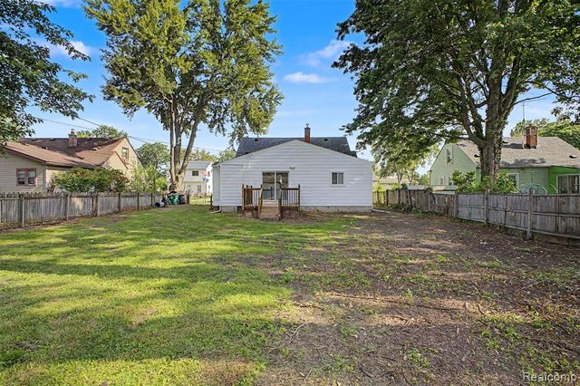 31765 Brown Street, Garden City, MI 48135