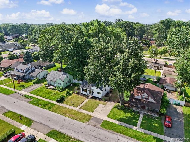31765 Brown Street, Garden City, MI 48135