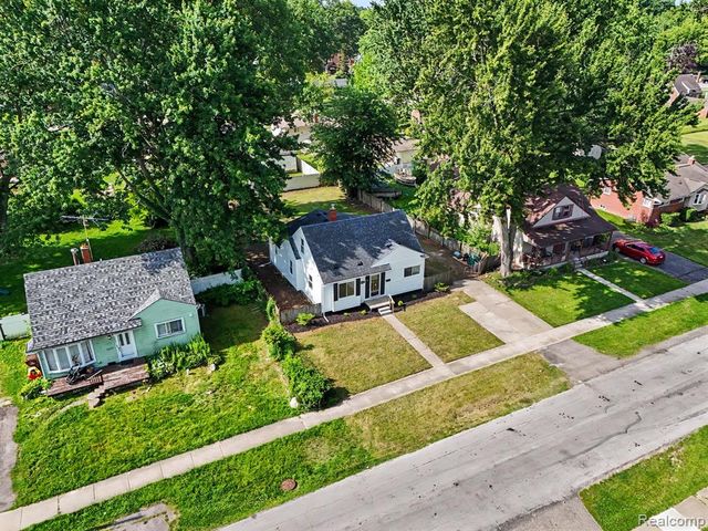 31765 Brown Street, Garden City, MI 48135