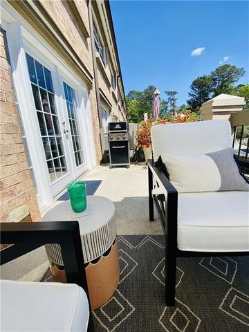 6980 Roswell Road B6, Atlanta, GA 30328