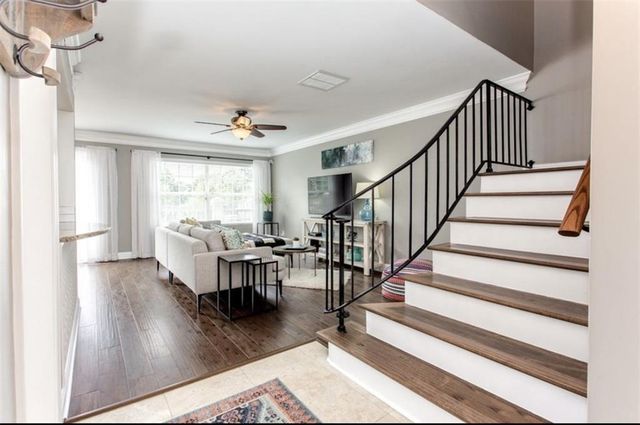 6980 Roswell Road B6, Atlanta, GA 30328