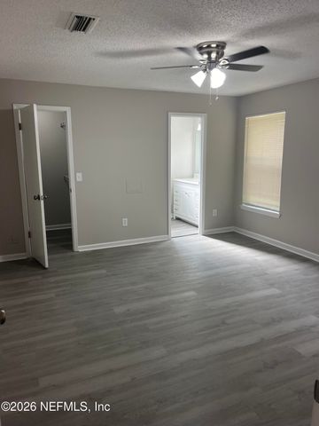 1557 SHEARWATER Drive, Jacksonville, FL 32218