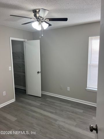 1557 SHEARWATER Drive, Jacksonville, FL 32218