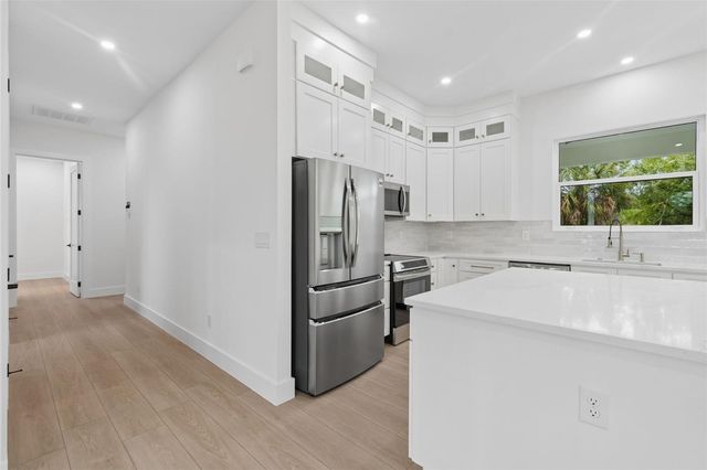2277 SIMONTON AVENUE, North Port, FL 34286