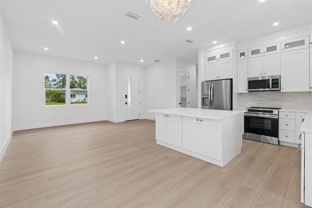 2277 SIMONTON AVENUE, North Port, FL 34286