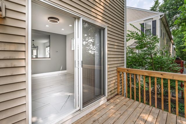 2859 Acarie Drive, Columbus, OH 43219