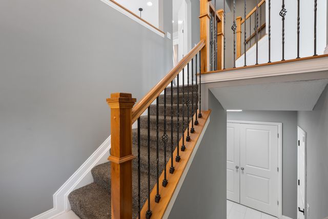 2859 Acarie Drive, Columbus, OH 43219