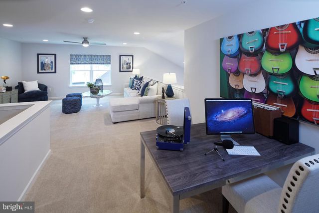 11504 BEACON HILL CT, Issue, MD 20645