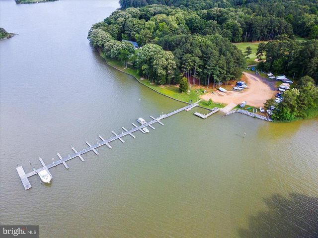 11504 BEACON HILL CT, Issue, MD 20645