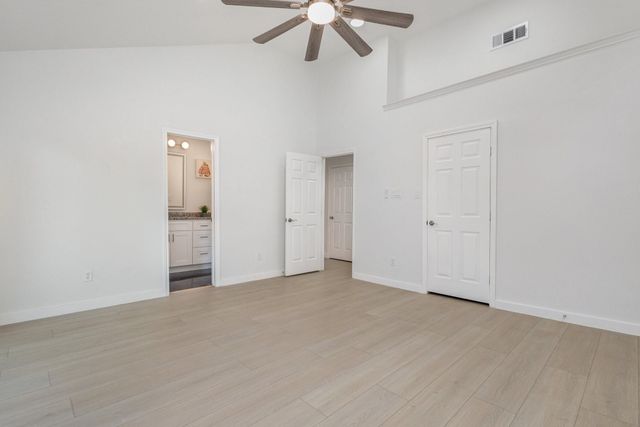 707 W Red Bird Lane, Dallas, TX 75232