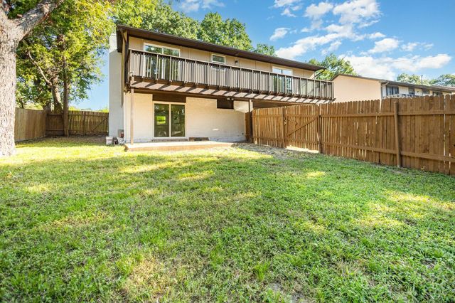707 W Red Bird Lane, Dallas, TX 75232