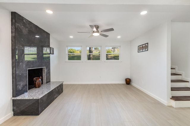 707 W Red Bird Lane, Dallas, TX 75232