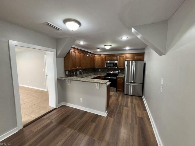 1703 Bivens ST, Virginia Beach, VA 23464