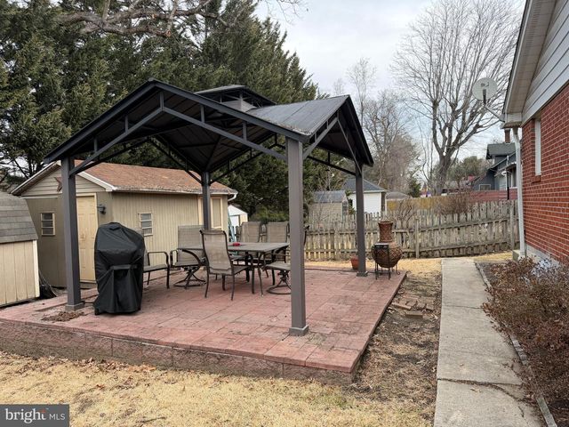 11 SCOTLAND ROAD, Chambersburg, PA 17201